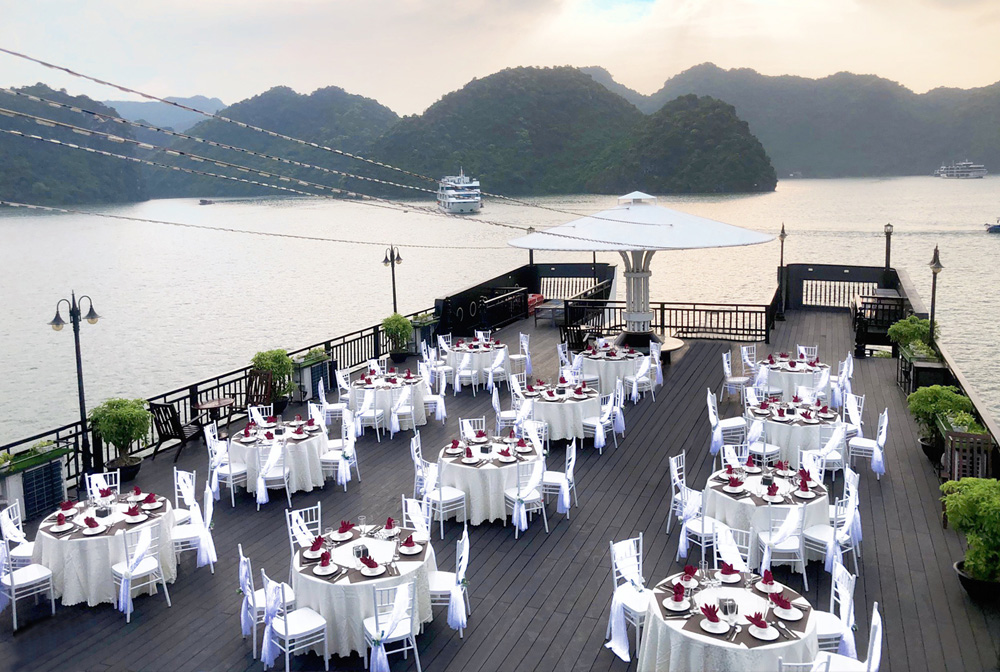 Event Sundeck
